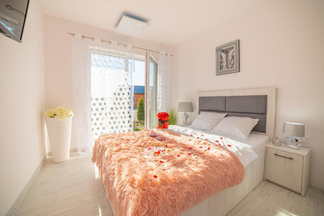 Apartamenty Scarlet Ujście-Darłowskie Esterno foto